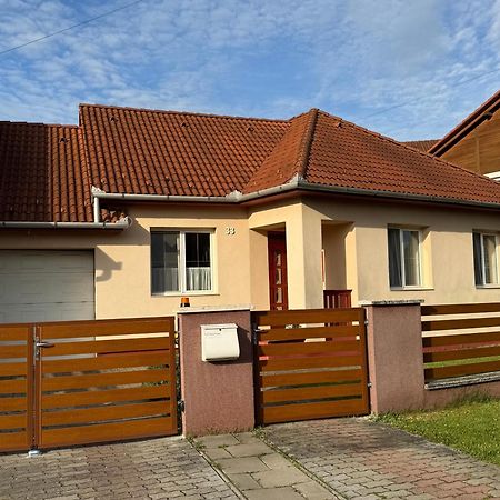 Appartement K33 à Tiszaújváros Extérieur photo