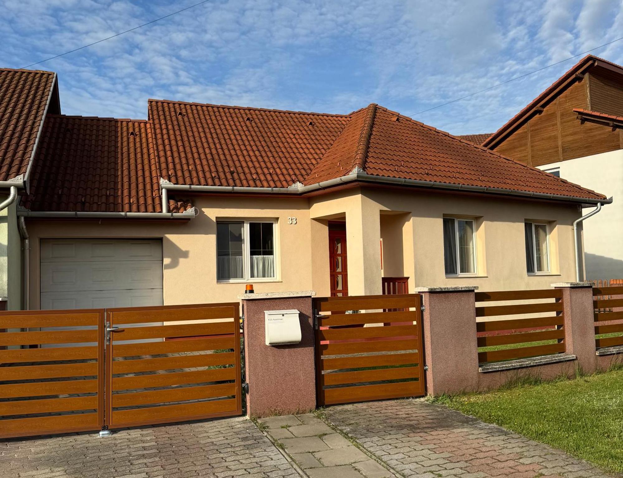 Appartement K33 à Tiszaújváros Extérieur photo